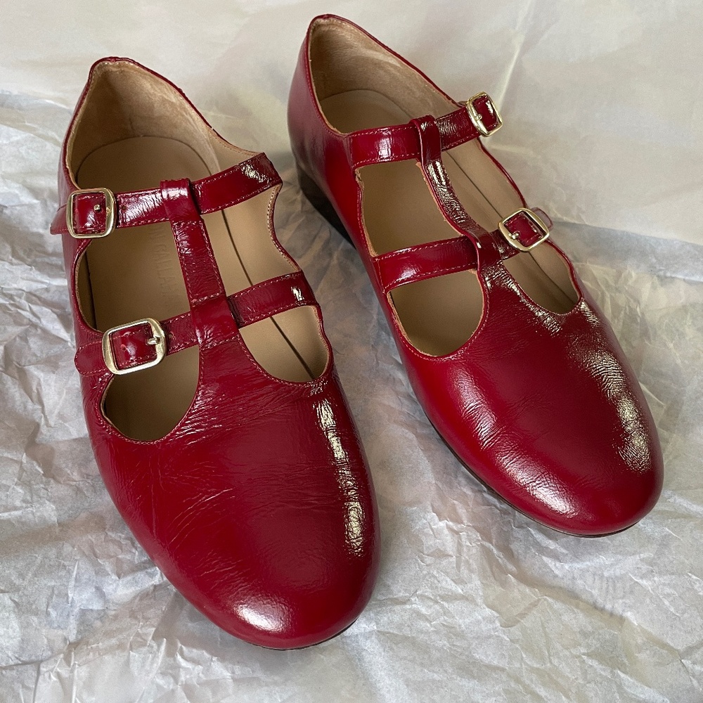 Caron Callahan Alfie Flat